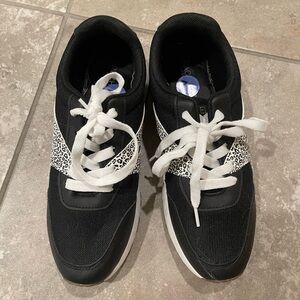 Rachel Zoe sneakers size 7 1/2